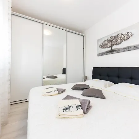 Sore Apartment Trogir